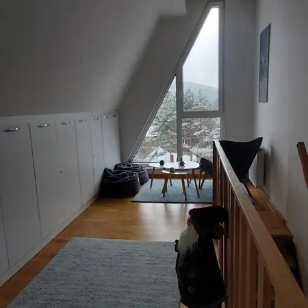 Aprtman Divcigora C14 아파트